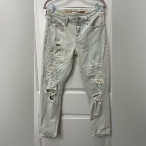 Pilcro 27 Anthropologie Distressed Slim Boyfriend Light Wash Denim Slouchy